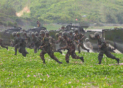 MEU Maneuvers MEU Maneuvers